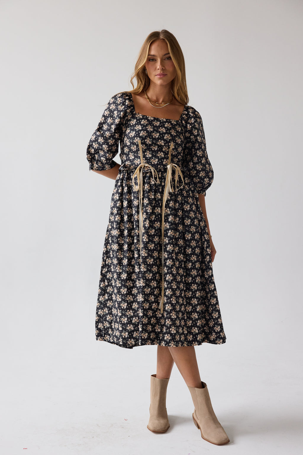Gloria Floral Midi Dress in Black