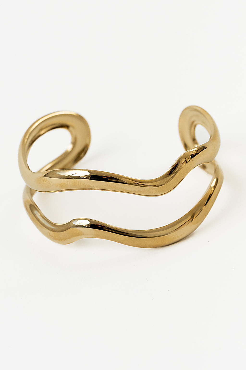 Quinny Abstract Cuff in Gold