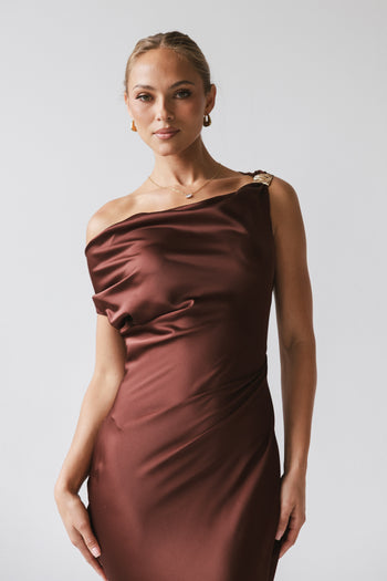 Malik Midi Dress in Burgundy