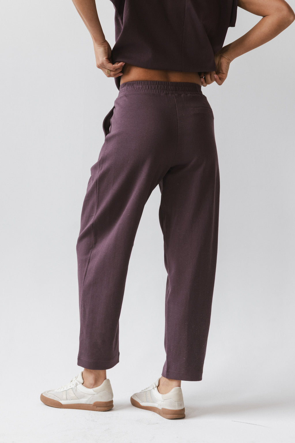 Benji Barrel Sweatpants in Plum