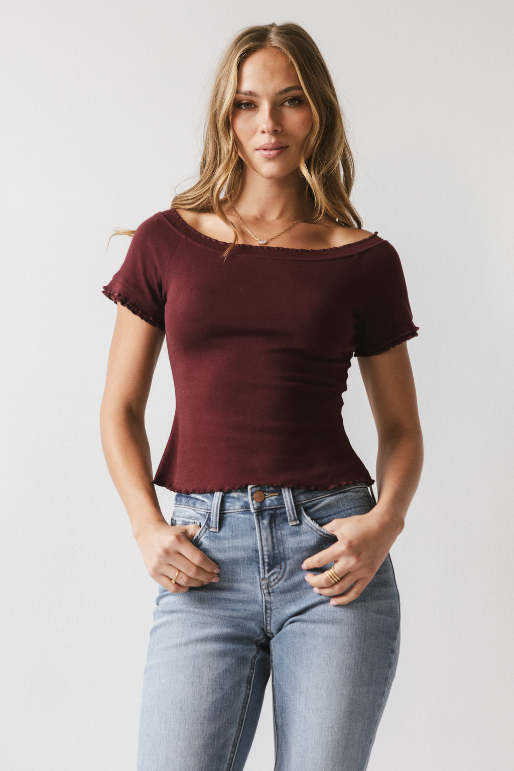 Hannah Lettuce Edge Top in Burgundy