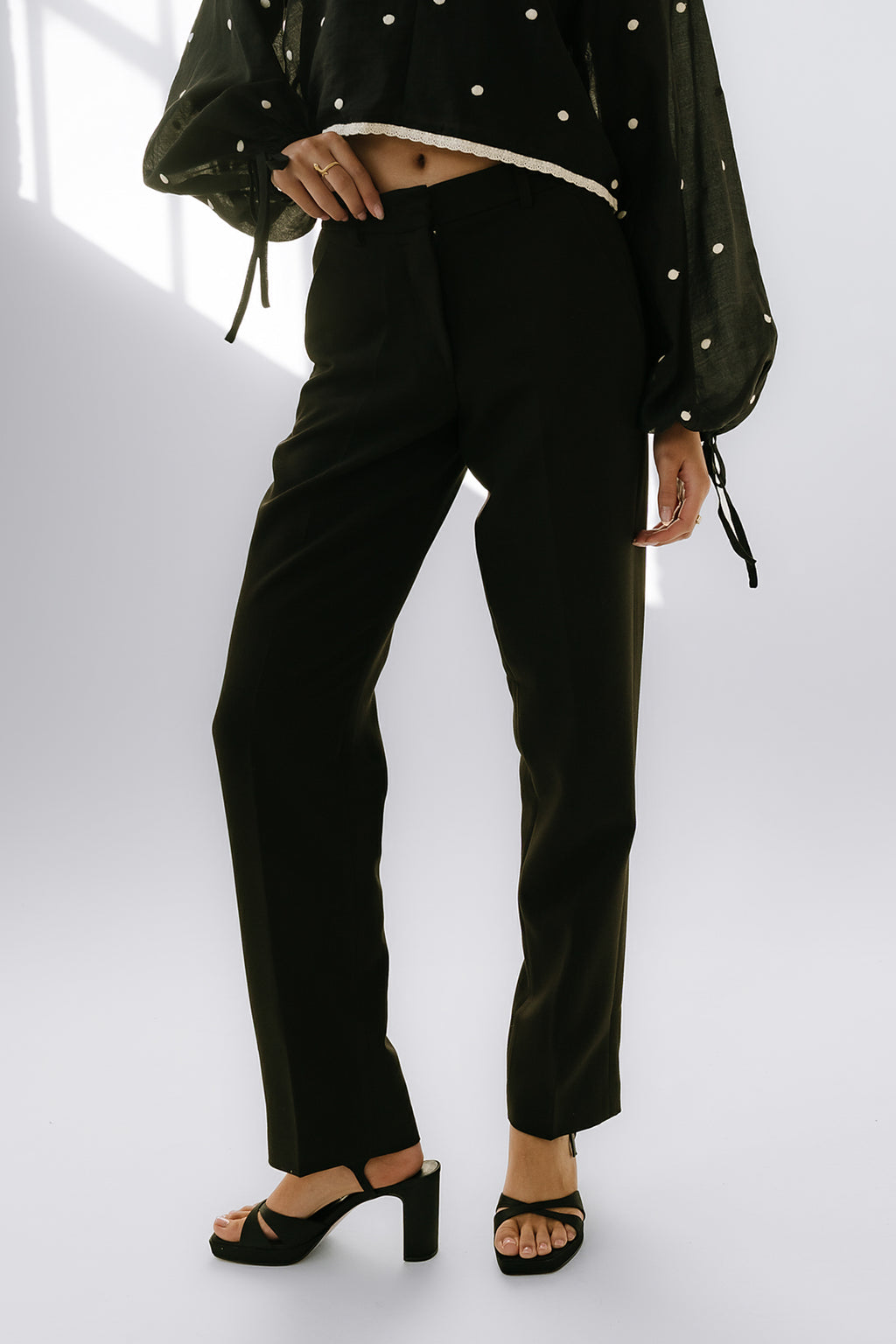 Straight Leg Trouser in Black