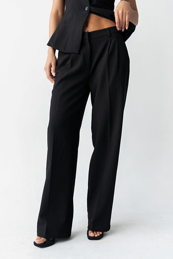 Carrie Pleated Trousers in Long Black