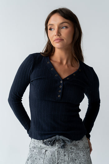 Mckayla Textured Top in Navy