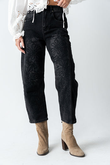 Kinsey Embroidered Barrel Jeans in Faded Black