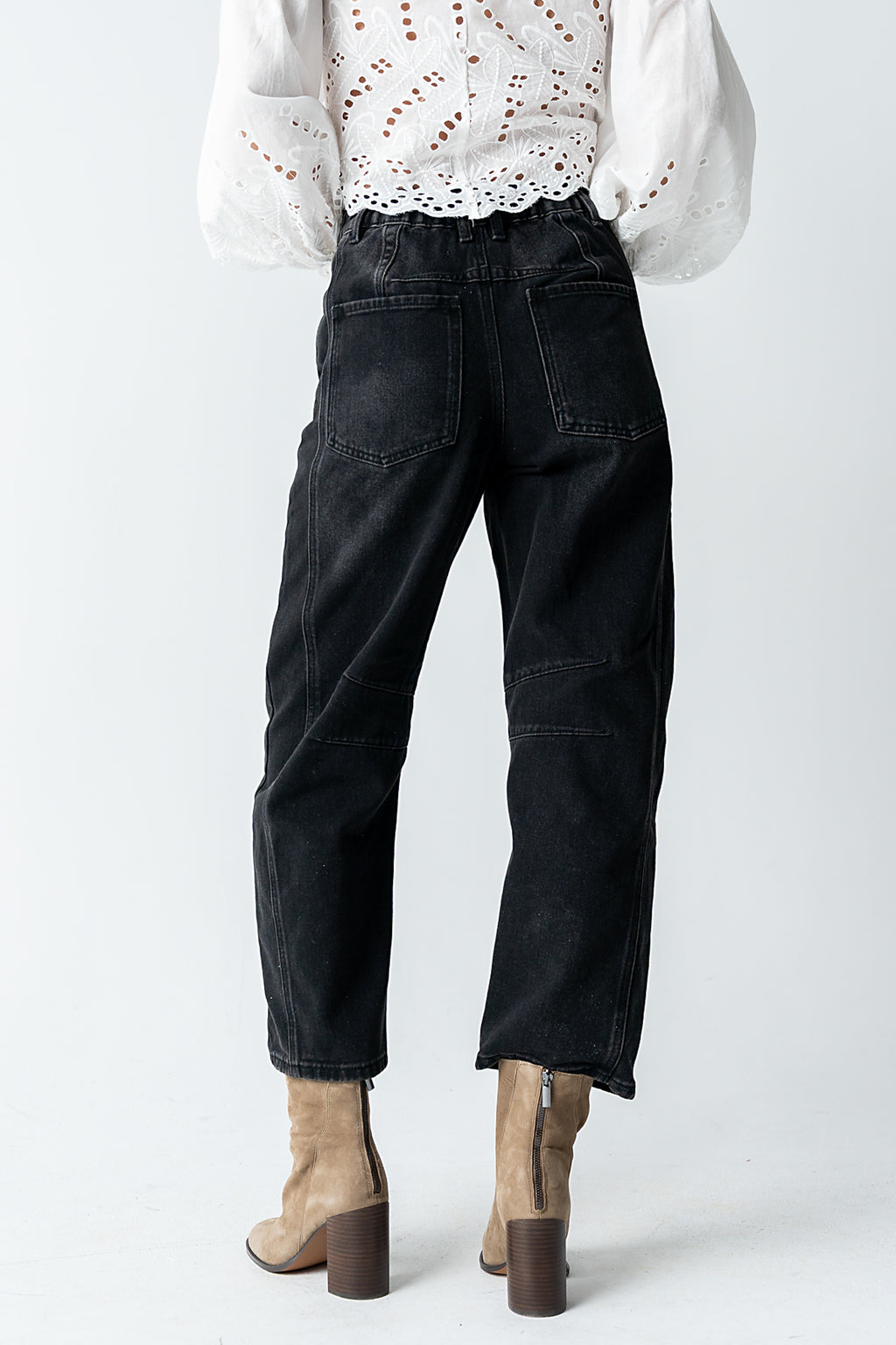 Kinsey Embroidered Barrel Jeans in Faded Black