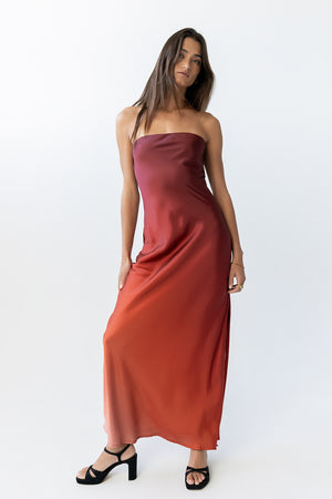 bhme Rylee Ombre Maxi Dress in Red - Size Medium, Non Stretch Material bhme Rylee Ombre Maxi Dress in Red - Size Medium, Non Stretch Material