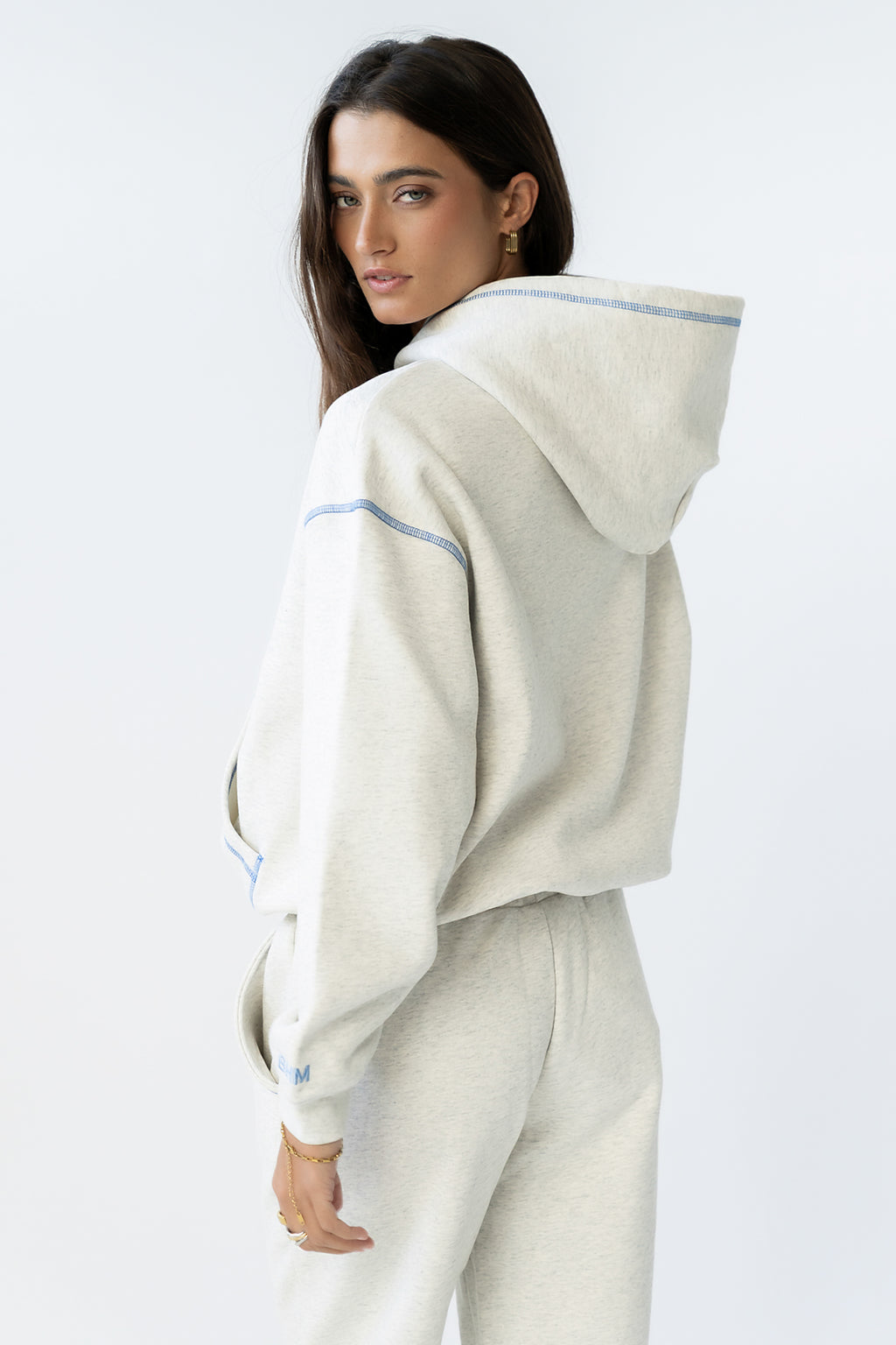 Mozie Contrast Sweatshirt in Grey