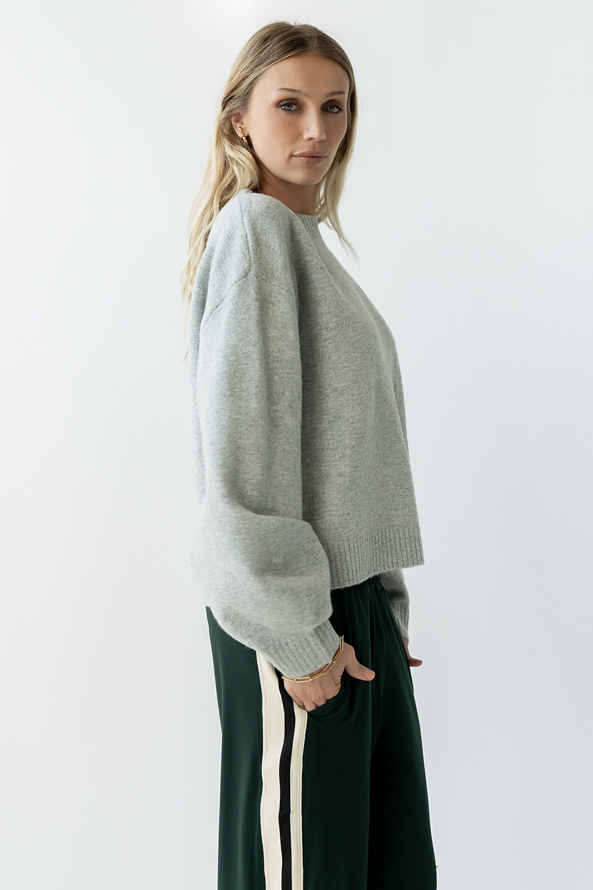 美品 24AW soyy. ソイ color scheme pullover カラーシームプルオーバー スウェット SOY24AW-CS-001 Fサイズ グレー ネイビー レディース 古着 中古 USED everlie4_054deedb-1650-435e-
