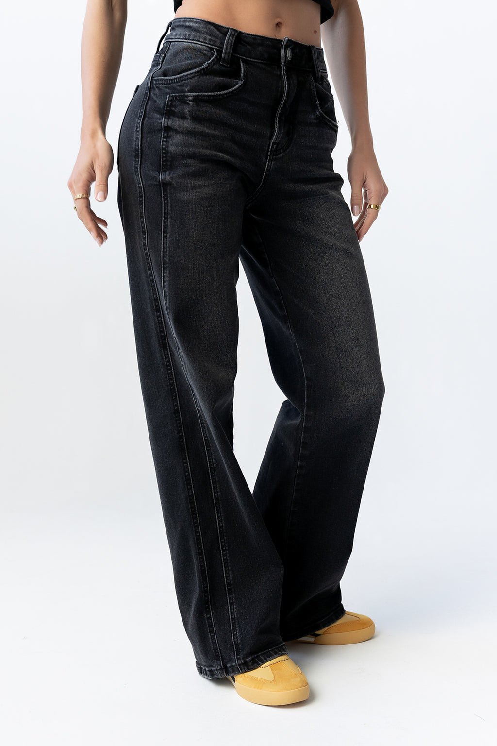 Jade Cuffed Wide Leg Jeans in Black