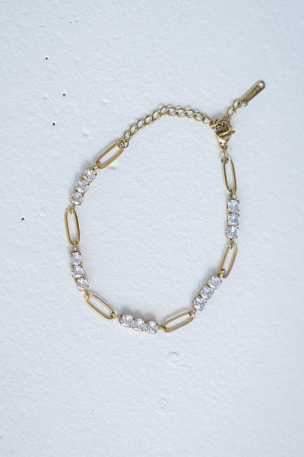 Casey Chain Bracelet in Gold