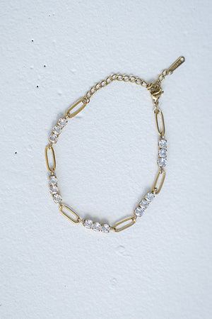 Casey Chain Bracelet in Gold