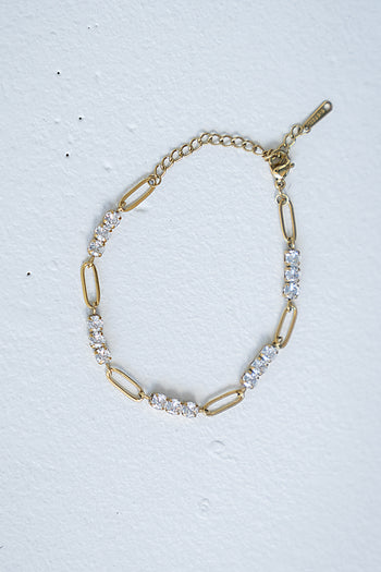 Casey Chain Bracelet in Gold