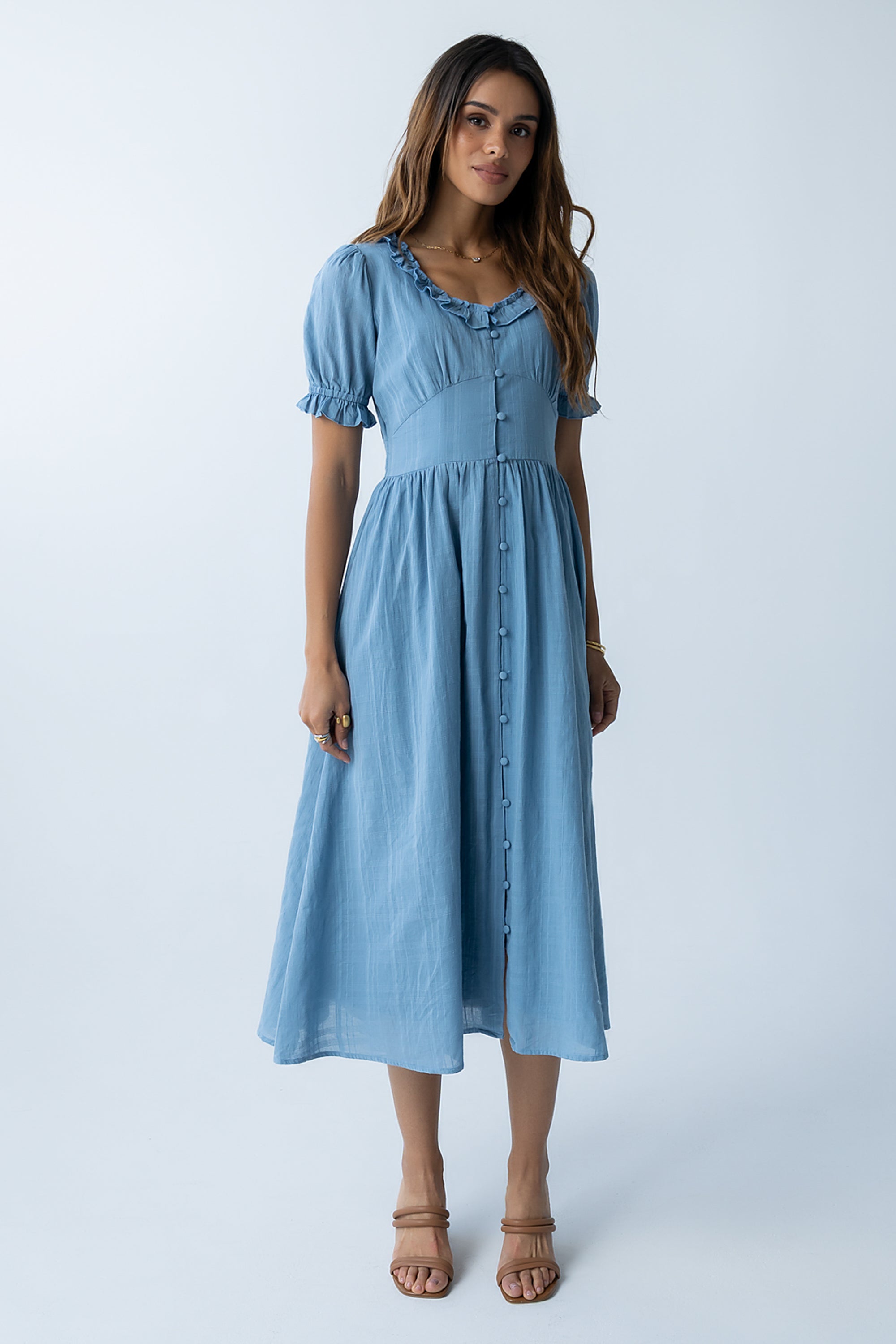 demi dresses fashion How to Style a Denim Dress for Winter Like a Fashion Pro