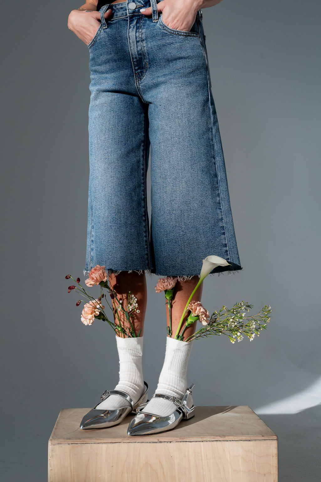 Aire Slingback Flats in Silver