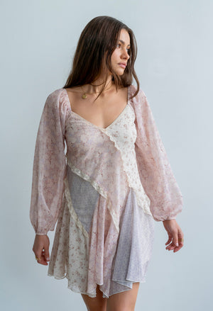 Beautiful Long Sleeve Dresses | Fitted, Flowy, & Simple Styles Beautiful Long Sleeve Dresses | Fitted, Flowy, & Simple Styles