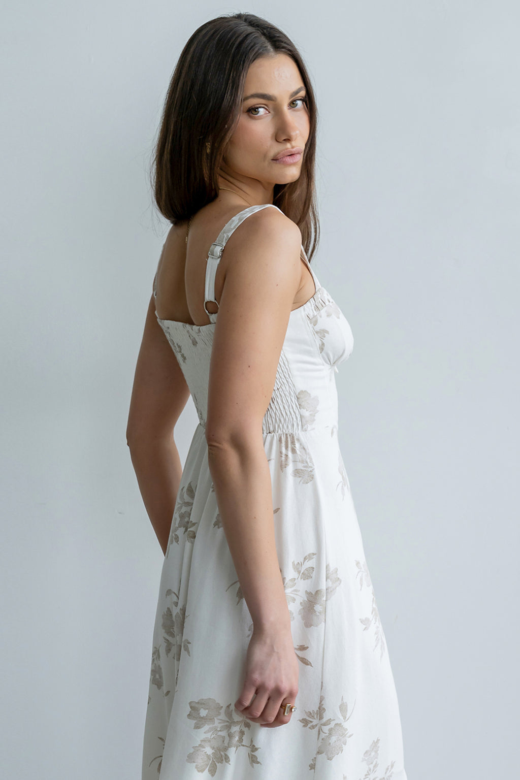 bhme Brandy Floral Midi Dress in White - Size Large, Non Stretch Material bhme Brandy Floral Midi Dress in White - Size Large, Non Stretch Material