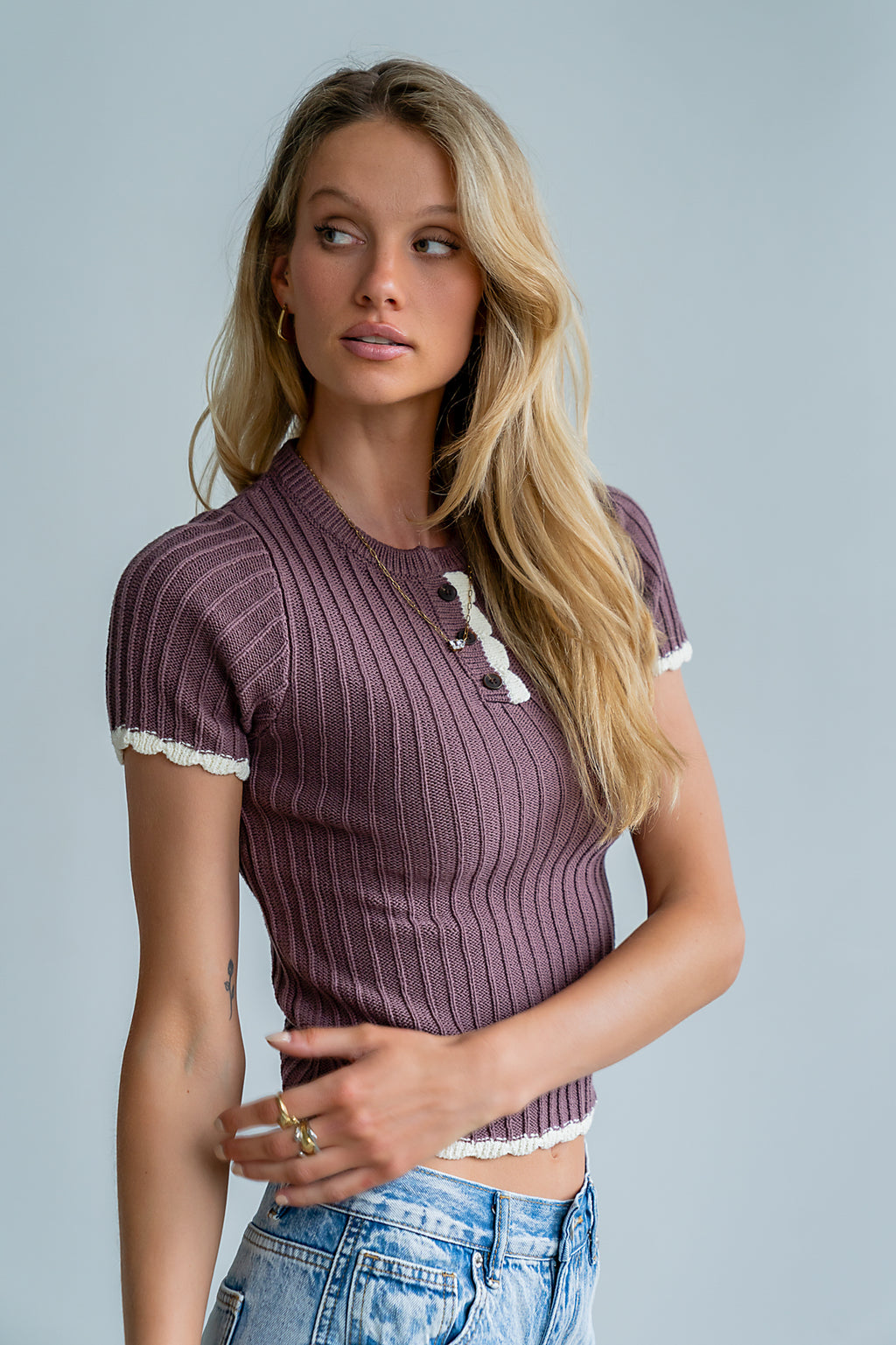 Kinley Contrast Sweater in Plum