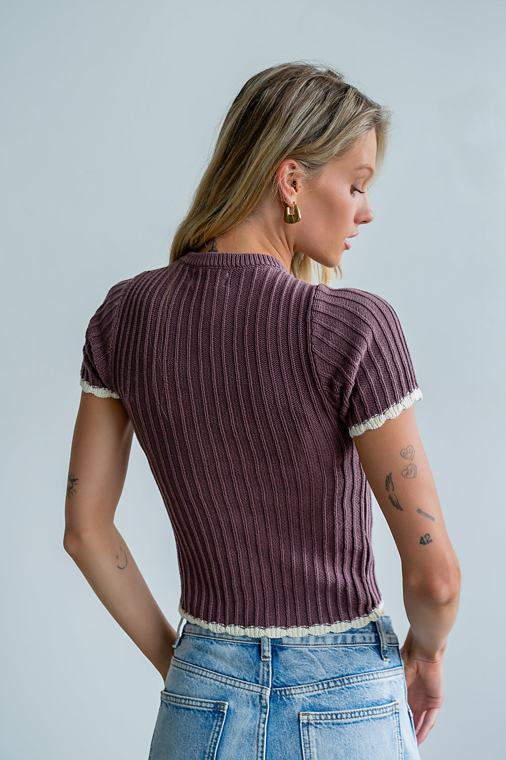 Kinley Contrast Sweater in Plum