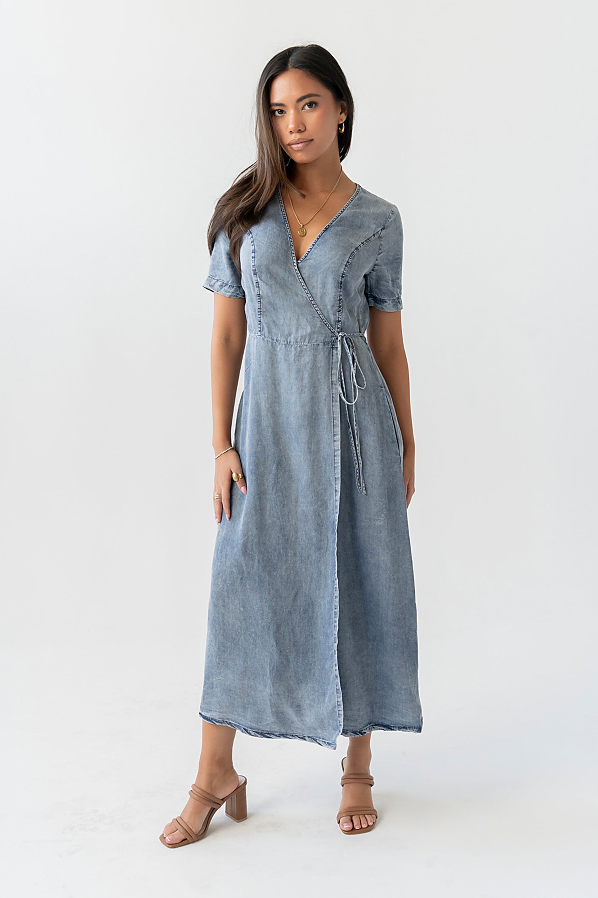 denim wrap dress midi Women's Denim Wrap Midi Dress in Blue size 00