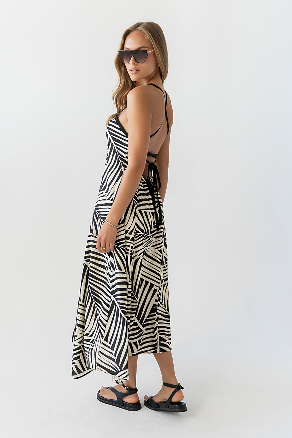 Zoelle Halter Neck Midi Dress