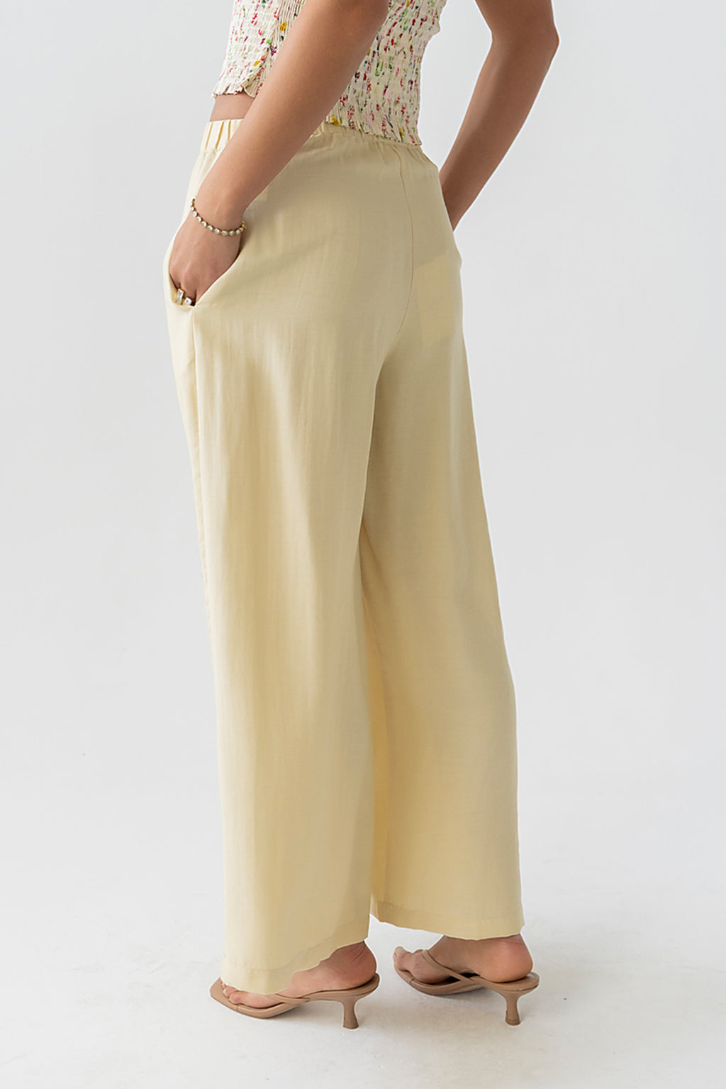 Lee Wide Leg Pants in Yellow