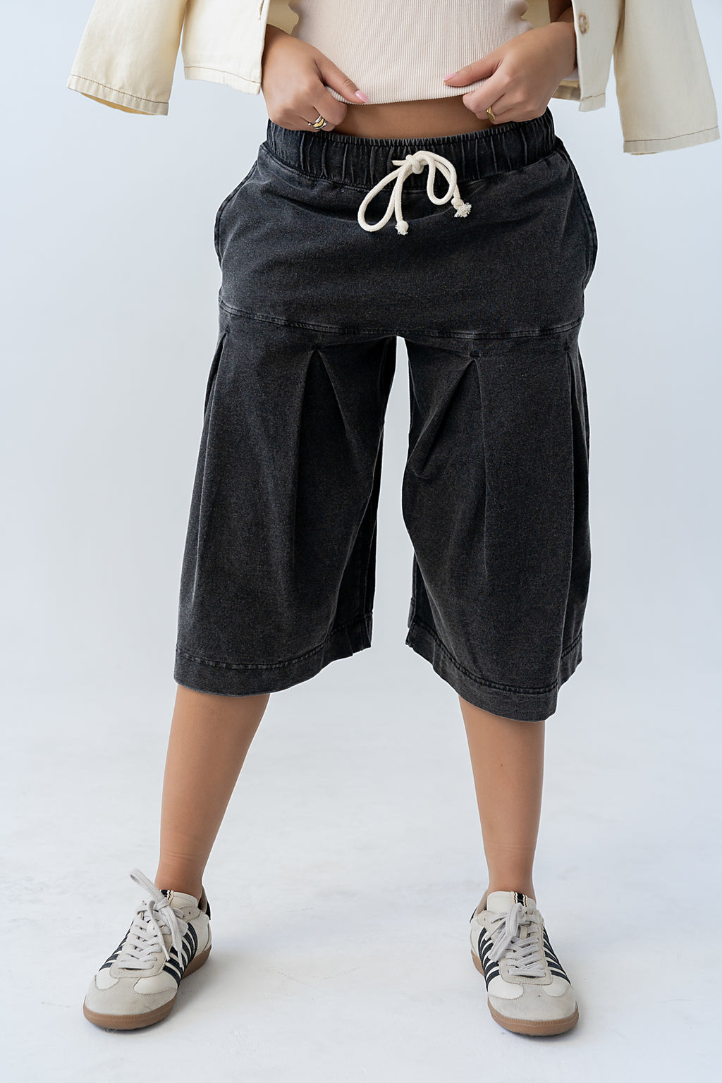 Micha Pleated Shorts in Black