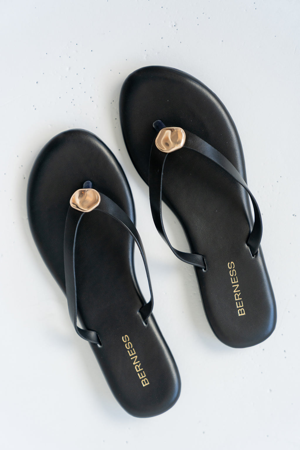 Kellen Thong Sandal in Black