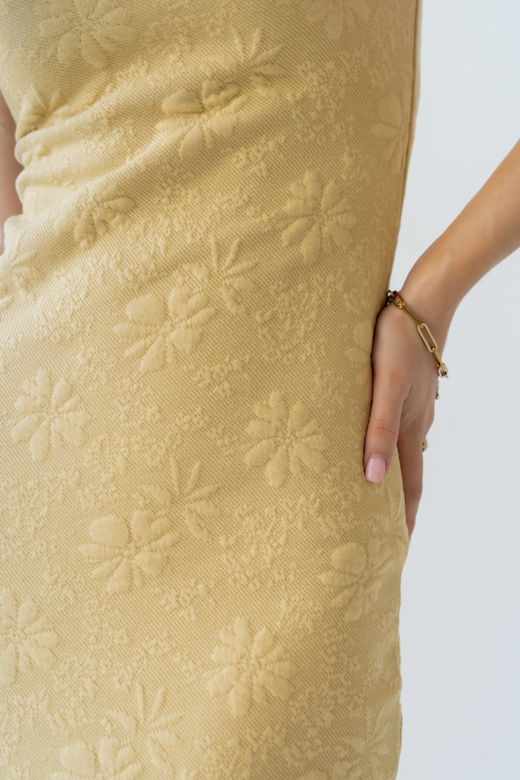 Melissa Textured Maxi Dress in Yellow