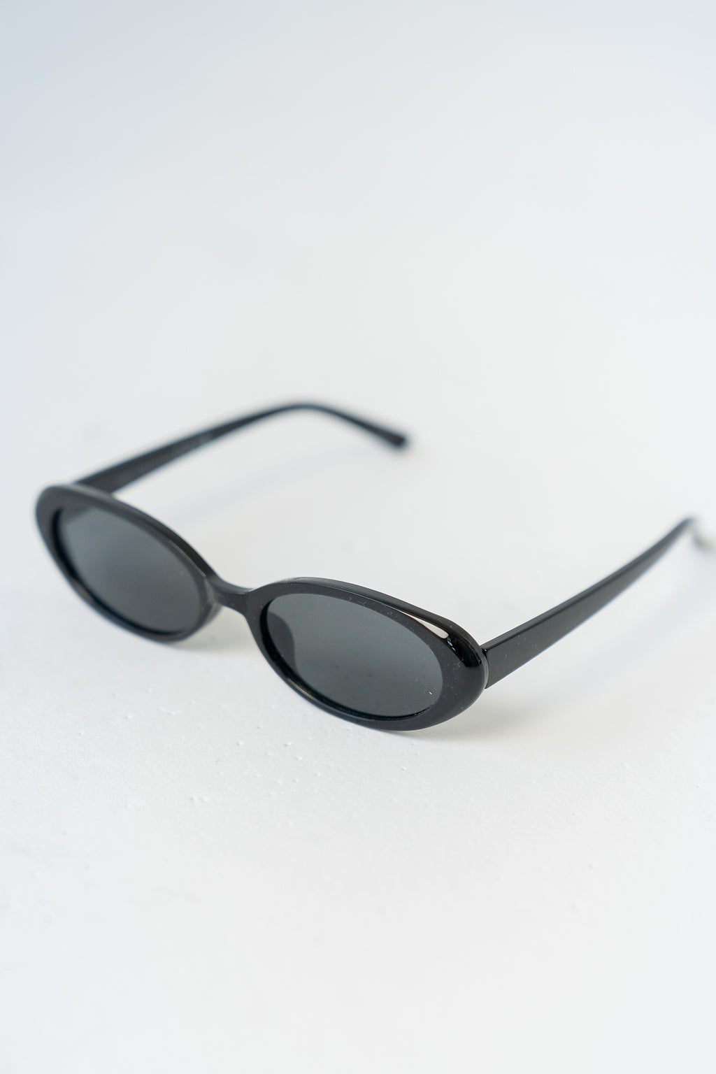 Mia Oval Sunglasses