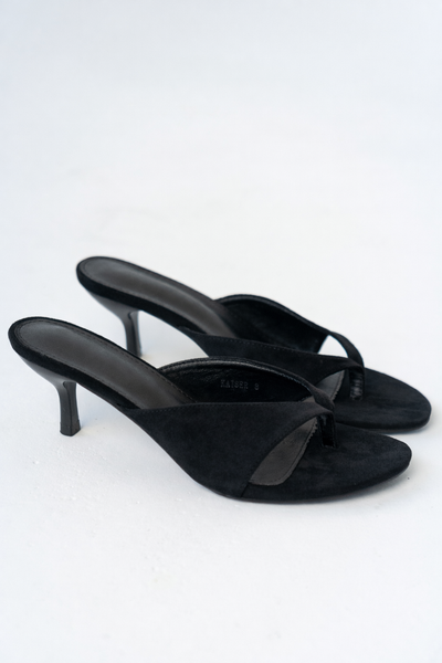靴 KINDERSALMON Moire Kitten Heels Black Kaiser Kitten Heel in Black - FINAL SALE