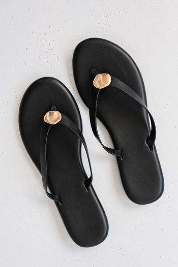 Kellen Thong Sandal in Black