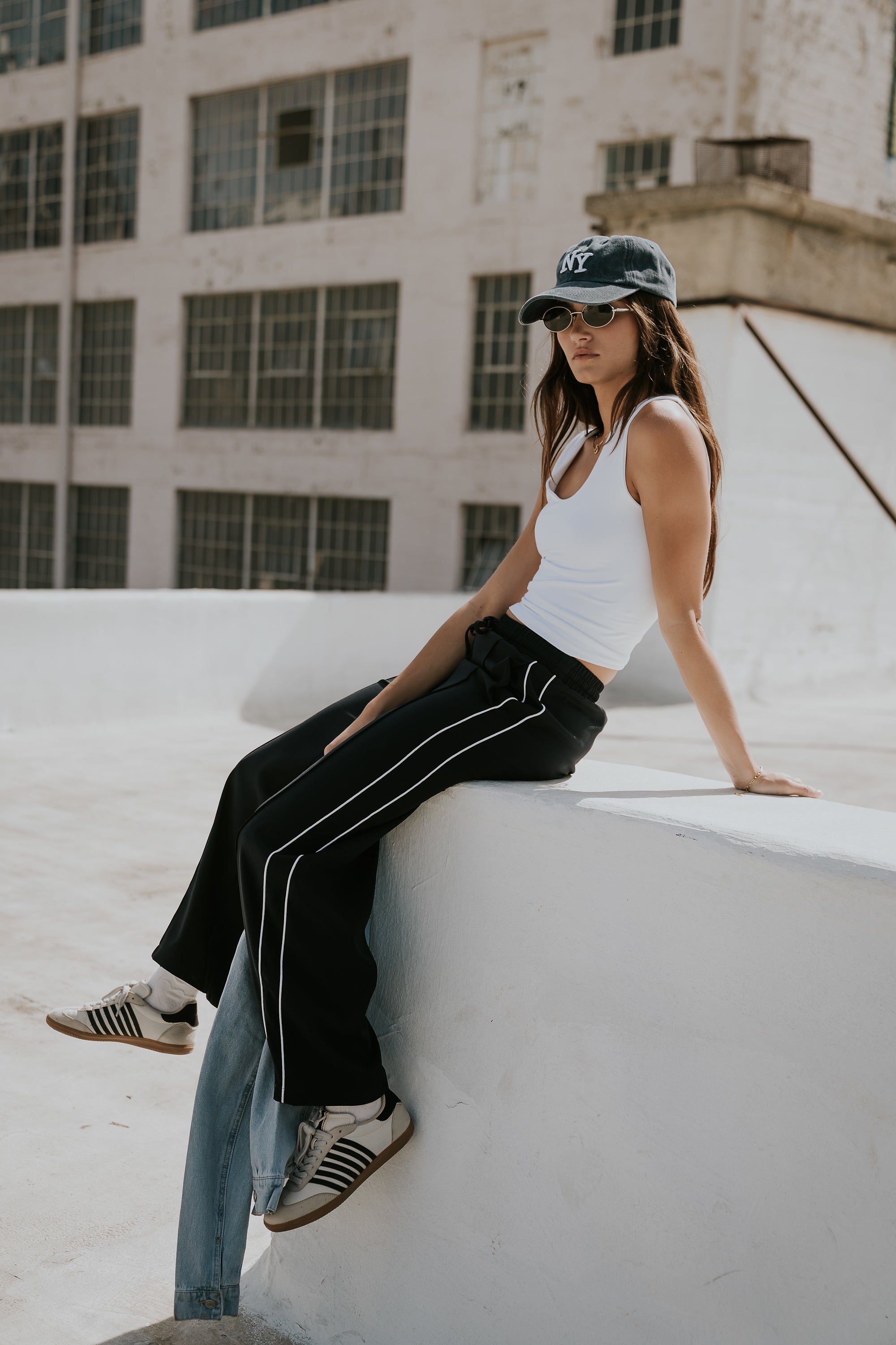 Emily Striped Wide Leg Pants in Navy display picture 1