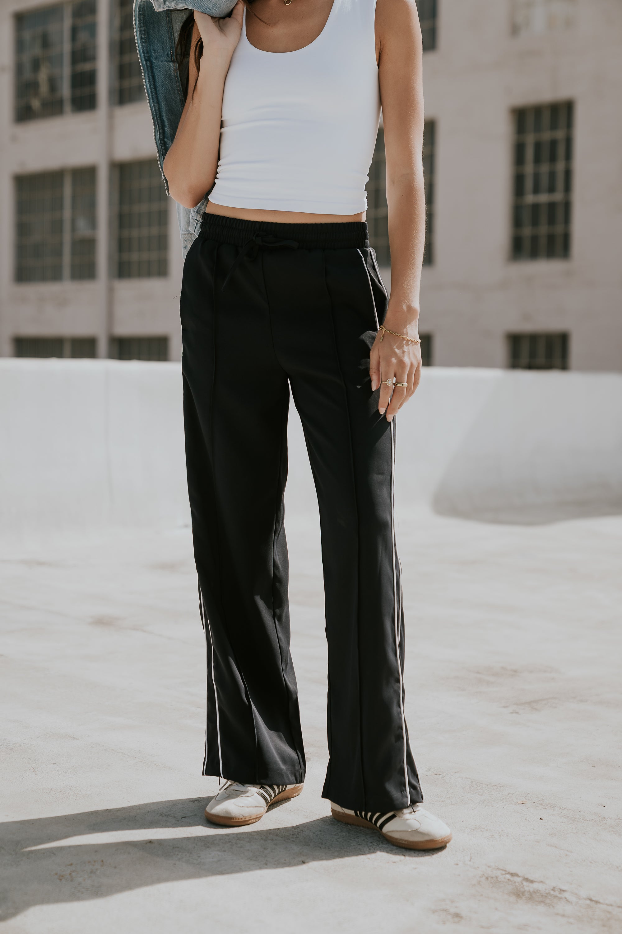 Emily Striped Wide Leg Pants in Navy display picture 1