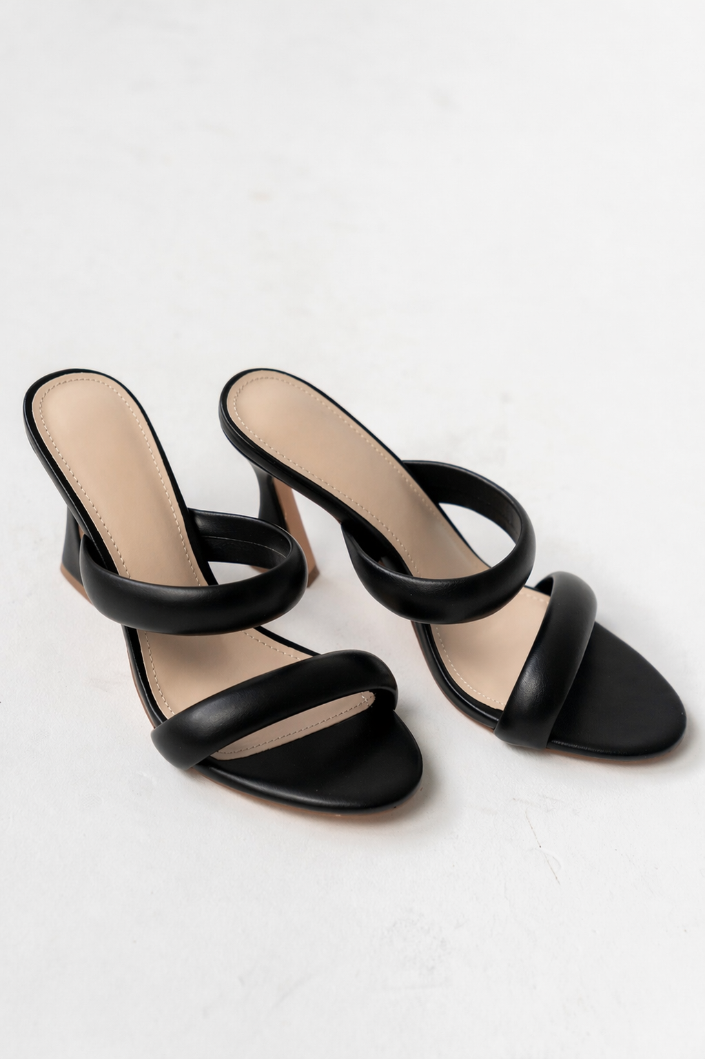 Marco Strappy Heel in Black