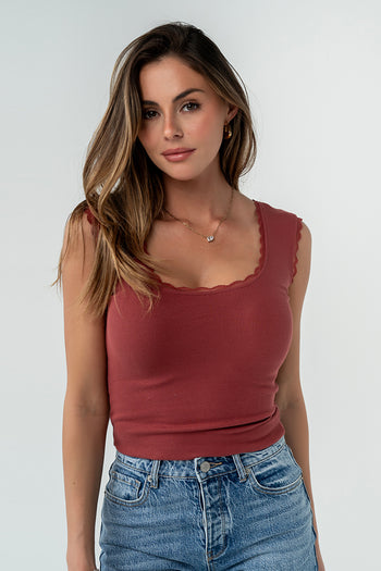 Sawyer Lace Trim Tank Top in Berry