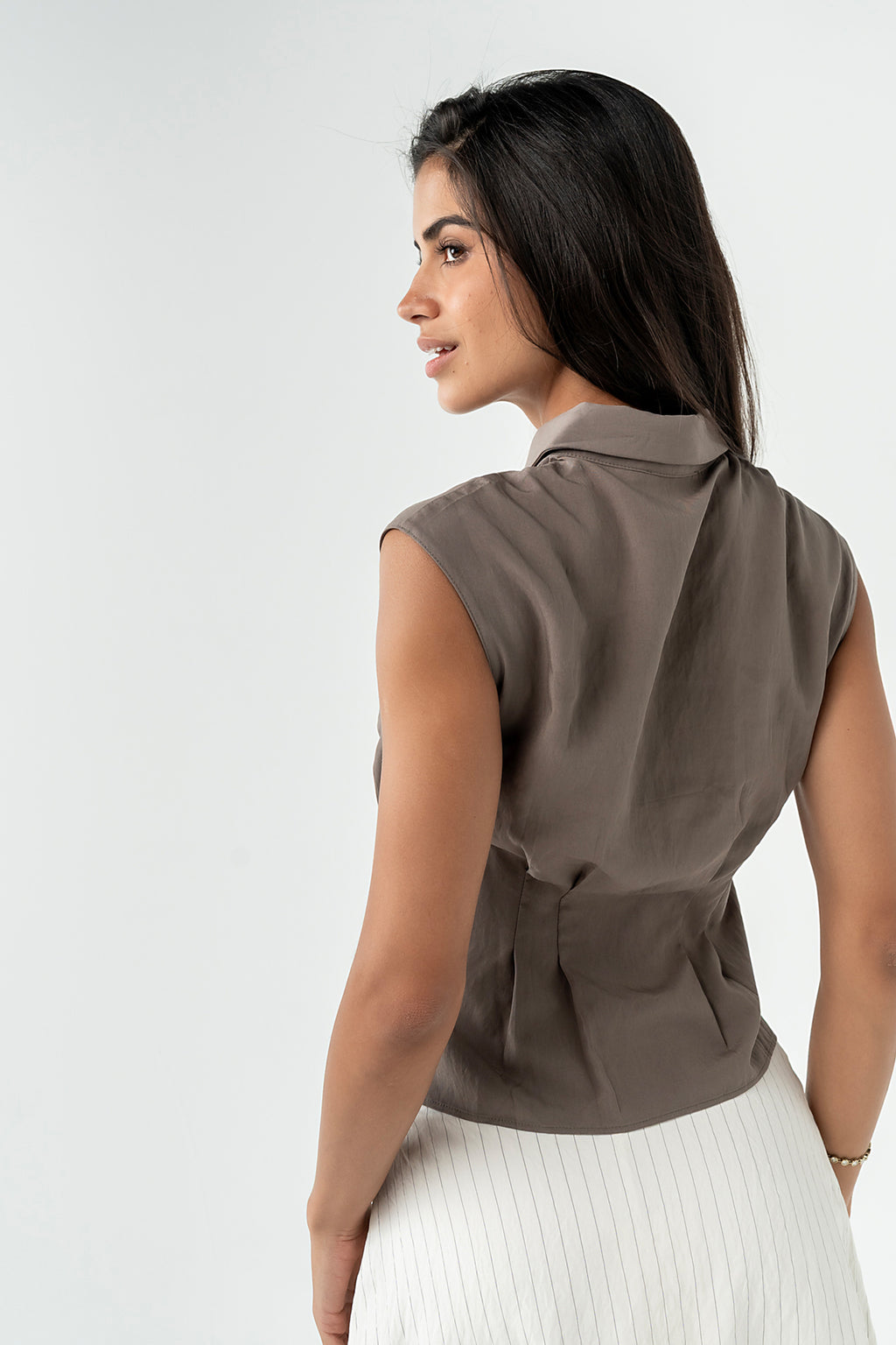 Jacob Button Up Top in Mocha