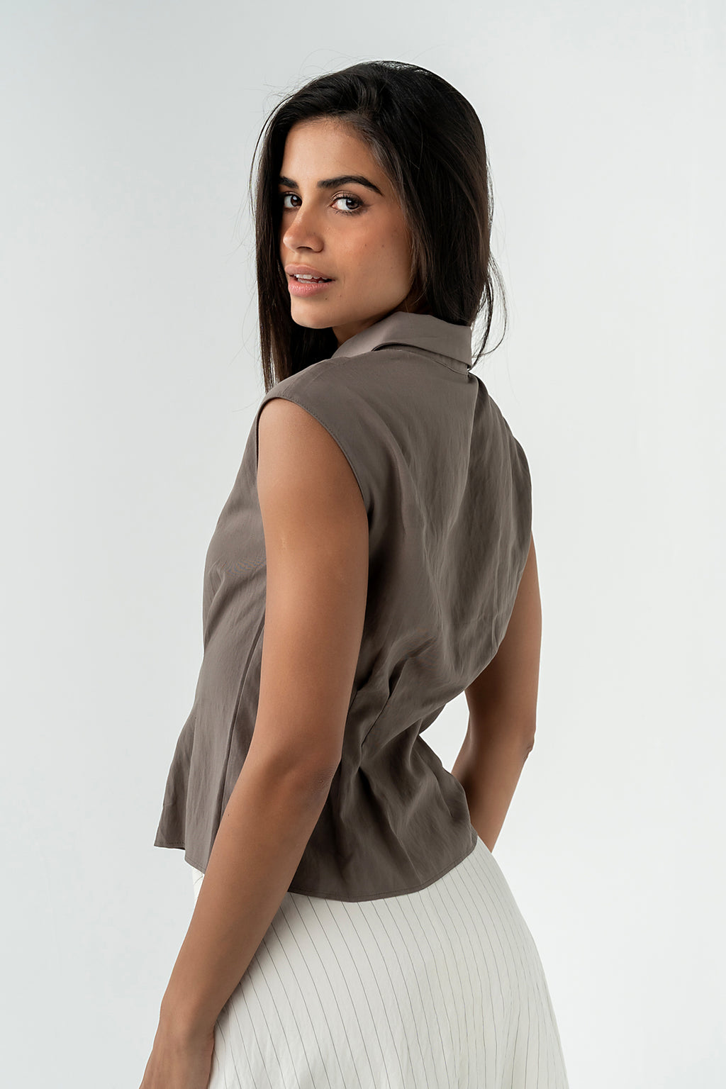 Jacob Button Up Top in Mocha