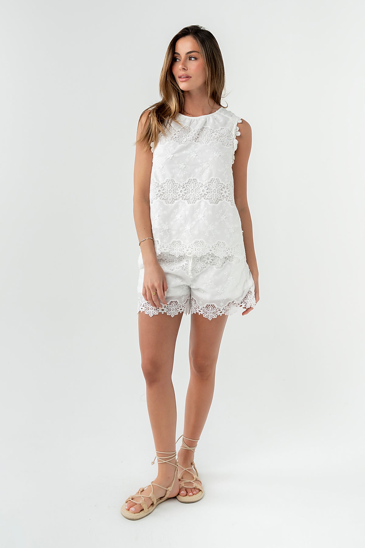 Elliah Elliah Embroidered Tank Top