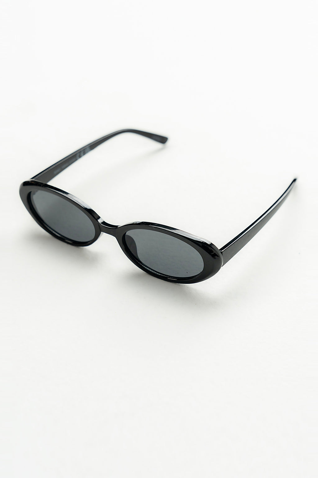 Mia Oval Sunglasses