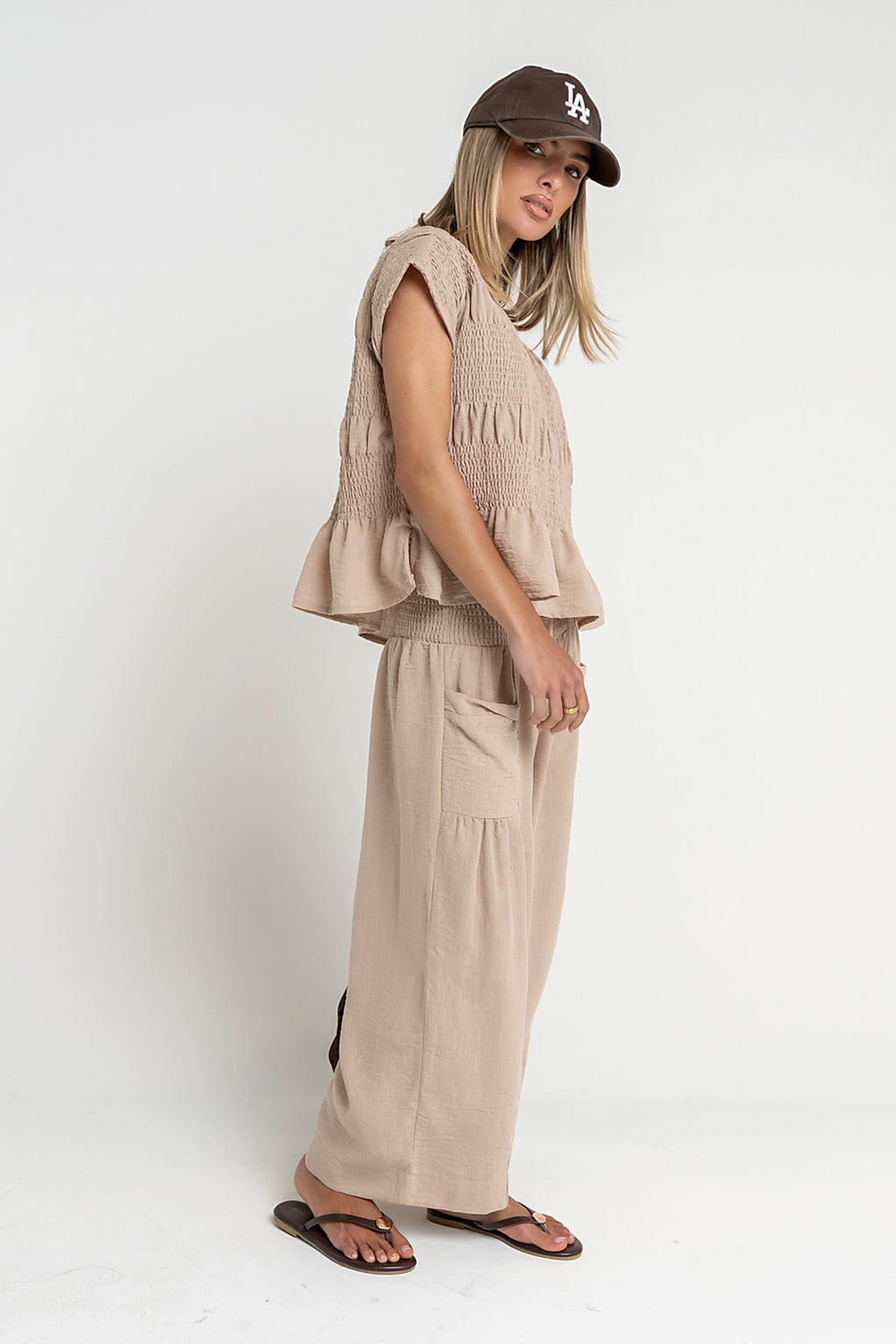 Ashton Wide Leg Pants in Taupe