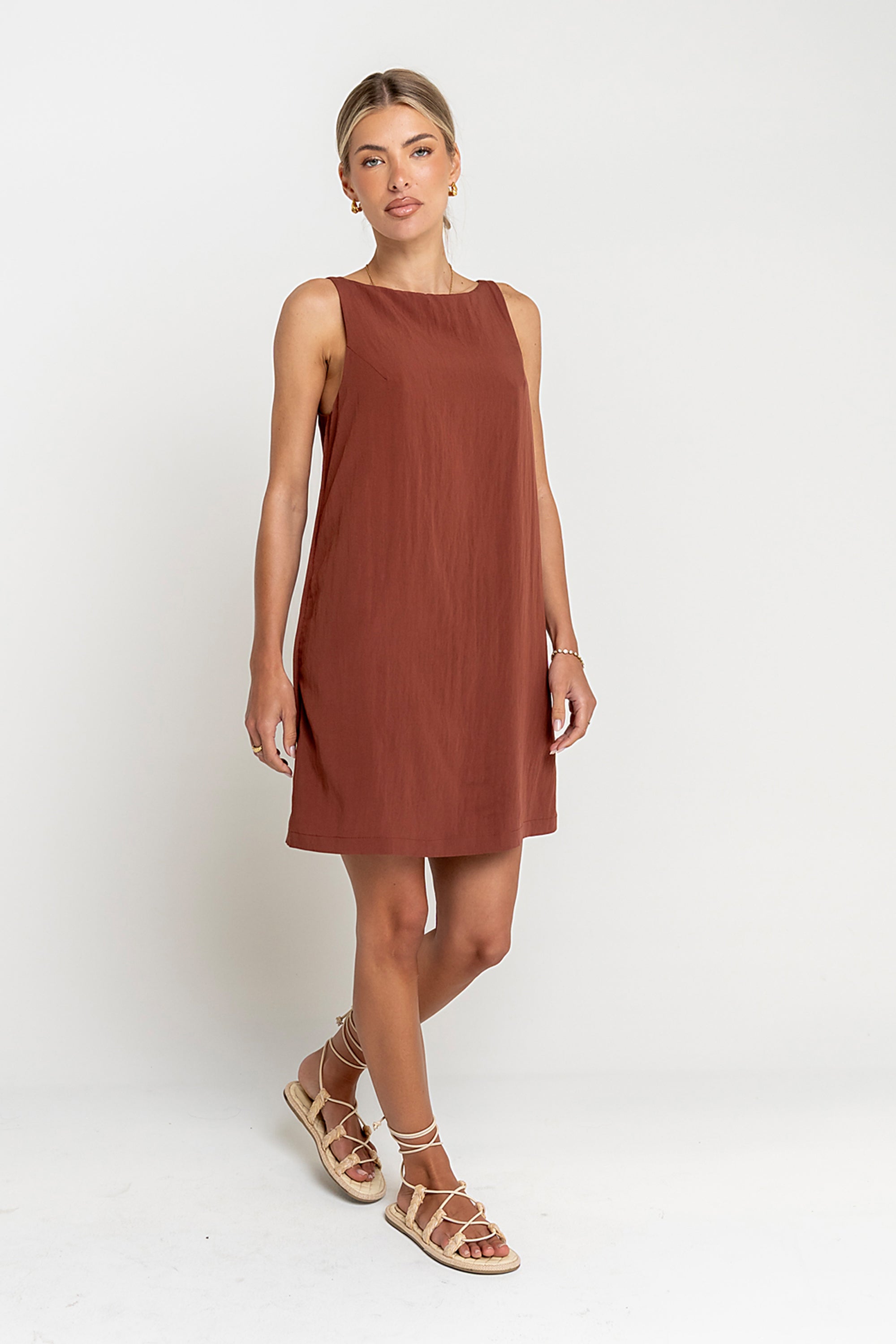 mini brown cocktail dress Aria in collection: bridal has a side zipper Dress 26-157 Size:3XL/44 Waist