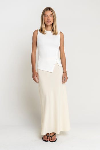 Ashlyn Textured Maxi Skirt in Natural