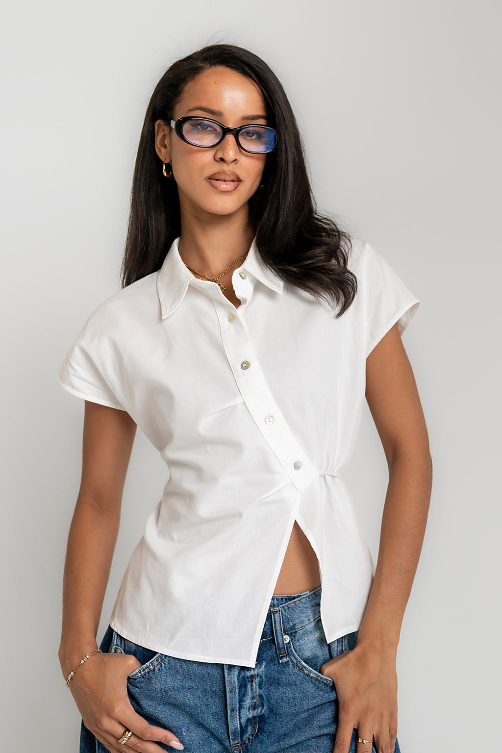 Torrey Asymmetrical Button Up M / White