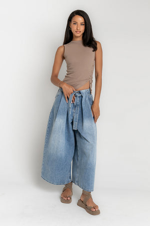 Bentlee Cropped Baggy Jeans