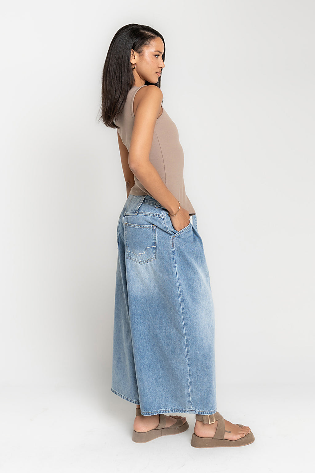 Bentlee Cropped Baggy Jeans