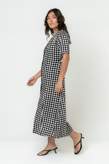 Lorie Maxi Dress in Black