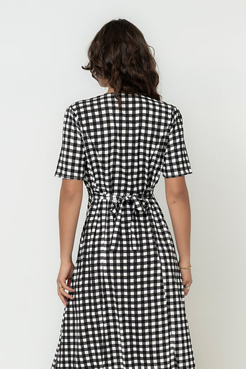 Lorie Maxi Dress in Black