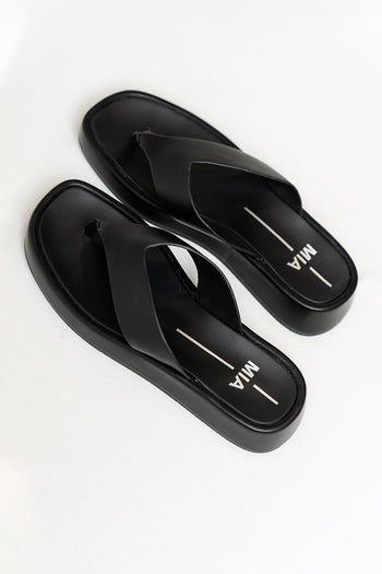 Lola Platform Sandal in Black