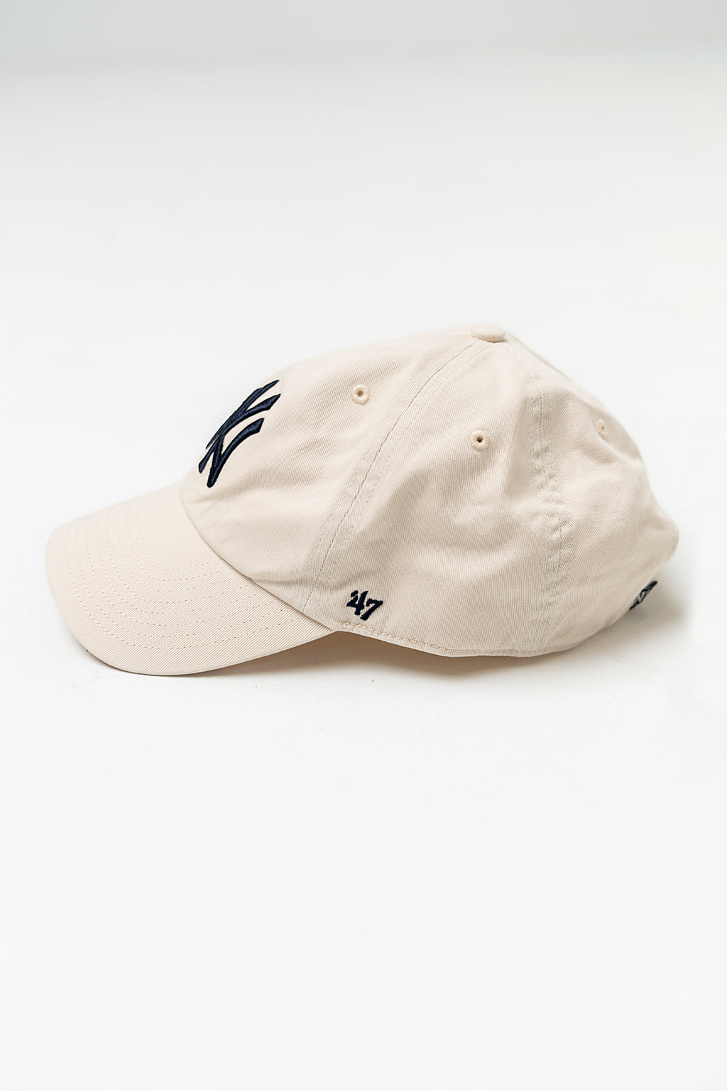 New York Yankees Baseball Cap in Natural Blue